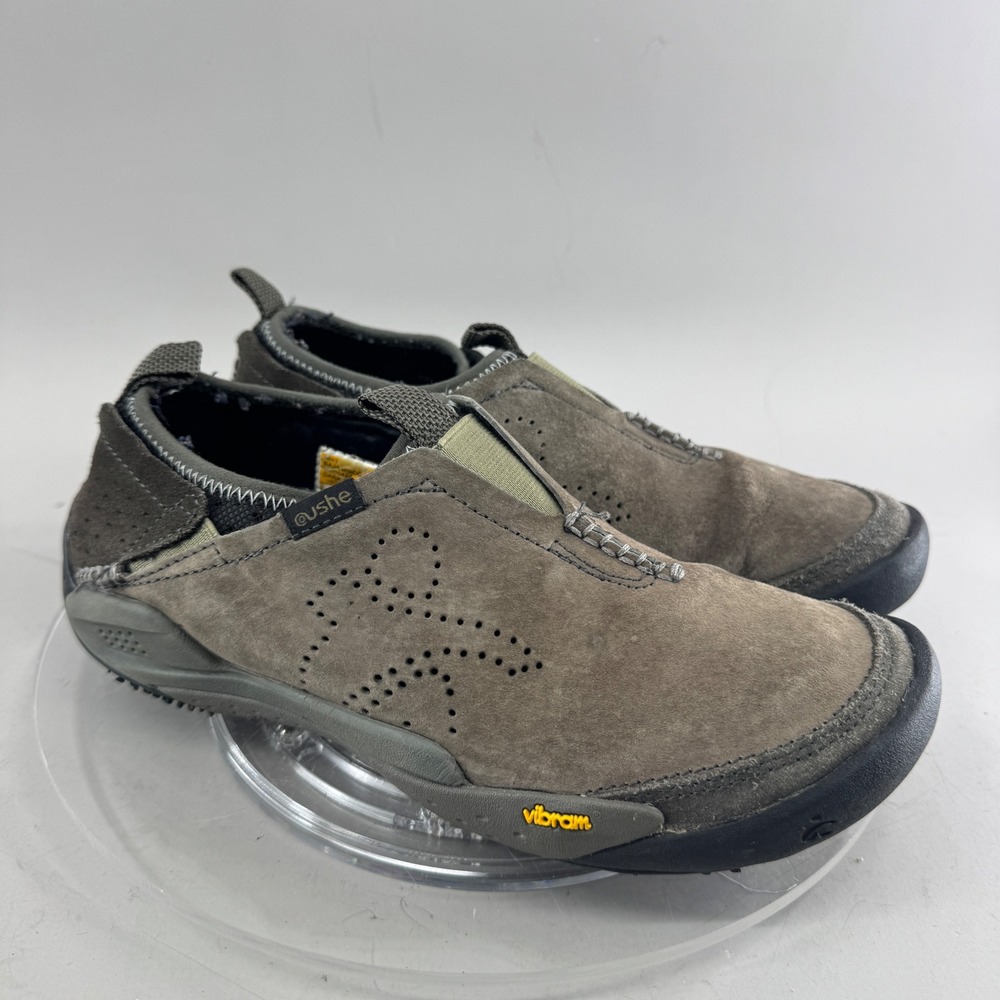 Cushe Mens Baja Mocc Dark Grey Suede Slip On Vibram Sole Shoes Size 8 UM00424